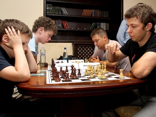 Юні шахісти допомогли дітям-сиротам