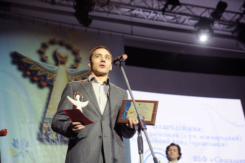 «Благодійна Україна – 2012»: найяскравіші моменти церемонії нагородження. ВІДЕО