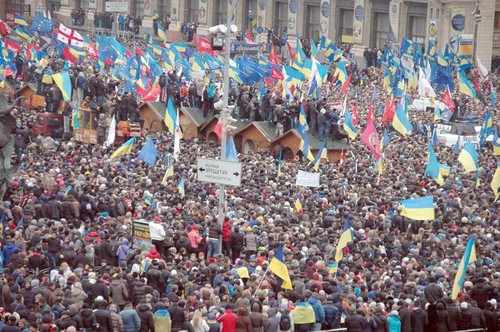 Українці пожертвували Майдану мільйони гривень