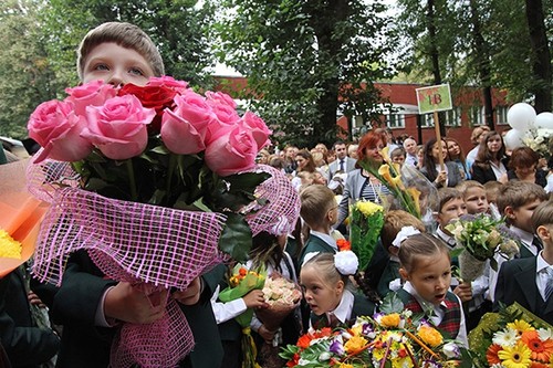 «Замість квітів на перше вересня – допоможи військовому»: благодійна акція у львівських школах