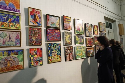 У Чернігові відбувся благодійний аукціон учнів художньої студії «Колібрі» 