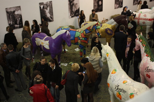 Для будівництва дитячого Центру іпотерапії з аукціону продали коней на 4 млн. грн.