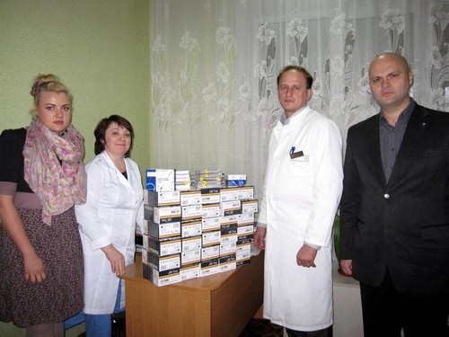 Бориспільська районна лікарня отримала від благодійників дворічний запас тонометрів і термометрів